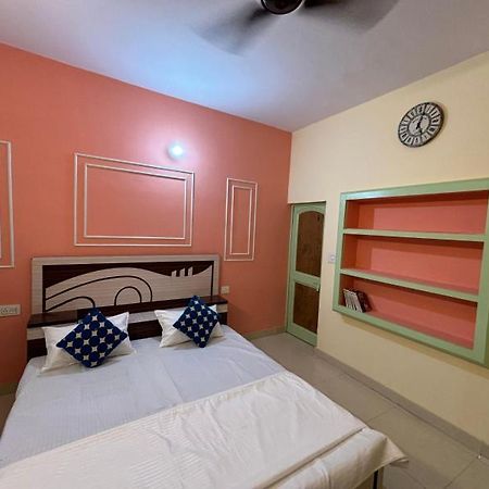 The Noor House Homestay อัครา ภายนอก รูปภาพ