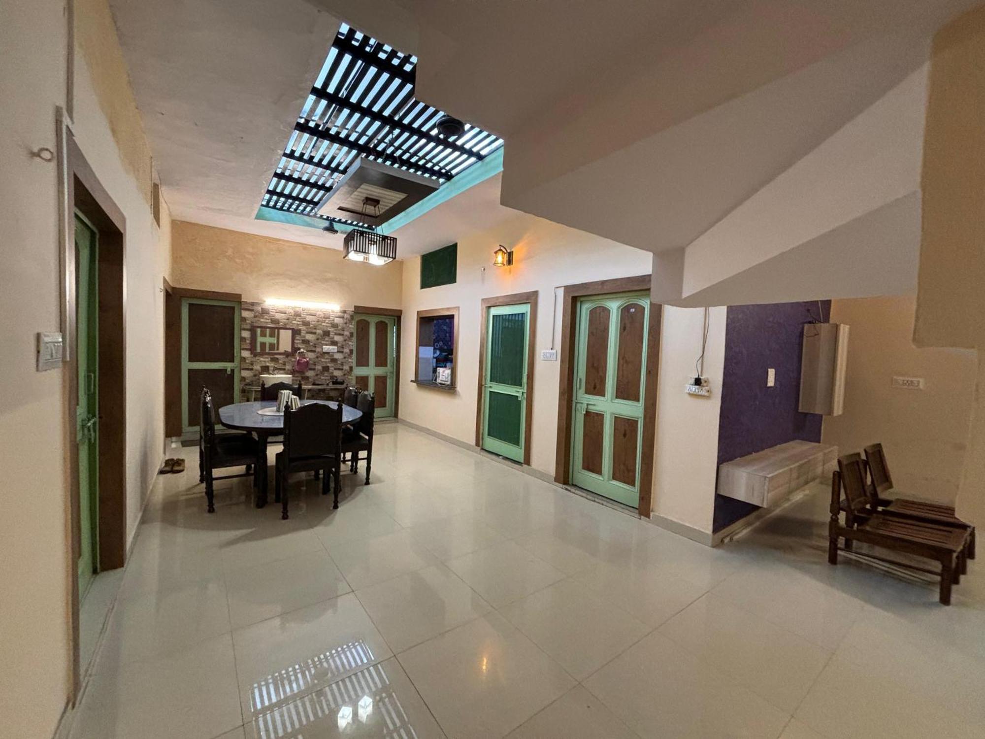 The Noor House Homestay อัครา ภายนอก รูปภาพ